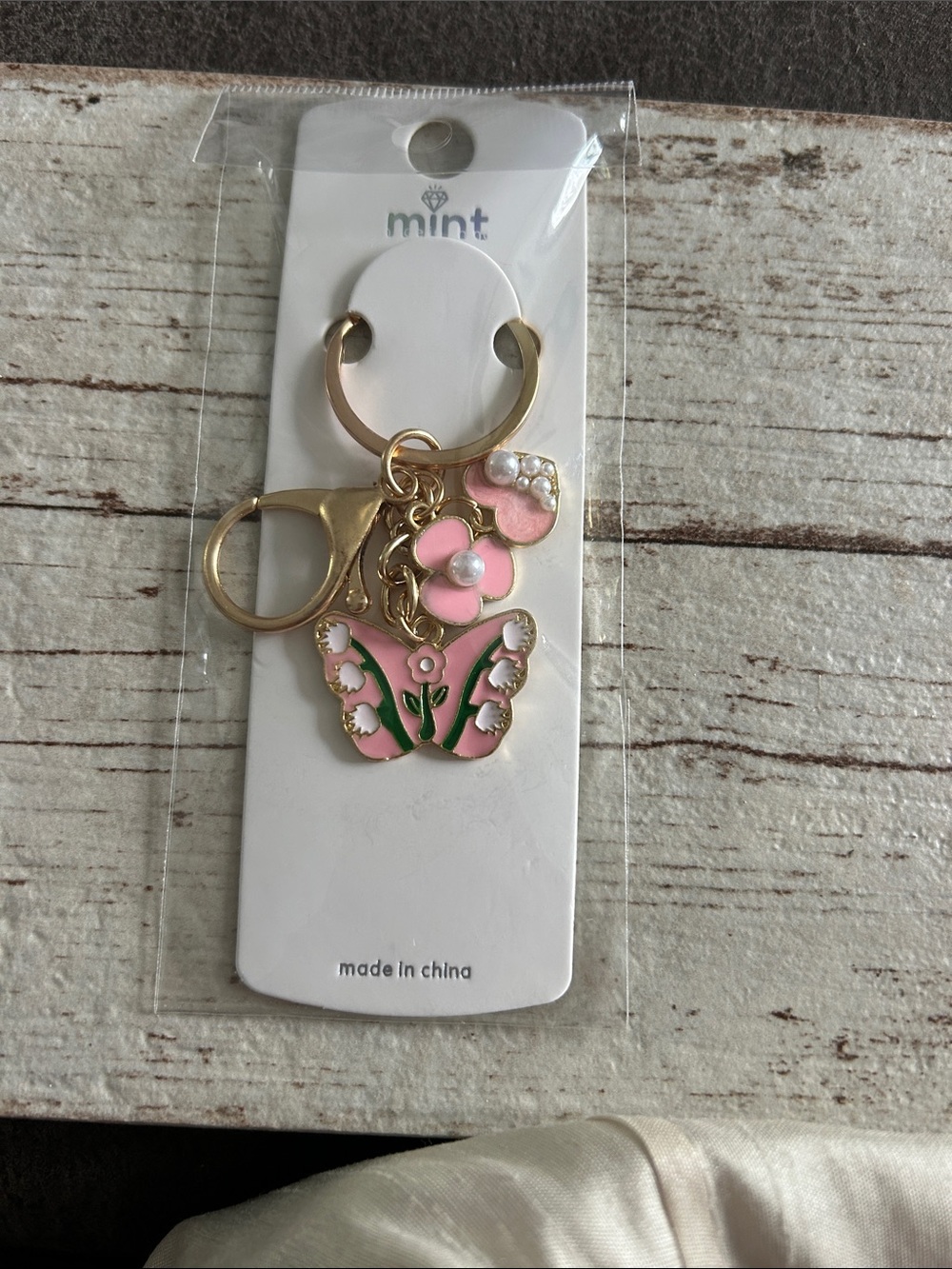 5/)25 mint Pink Butterfly & Flower Keychain Charm
